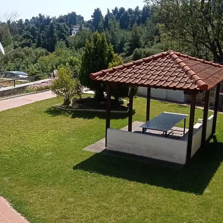 Summer Breeze Апартаменты